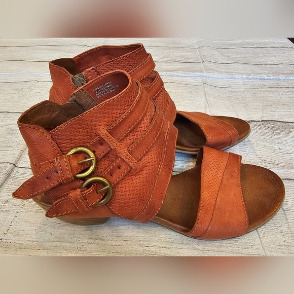 Miz Mooz Size 39 Cyrus Sandals Leather Wedge Heel Zipper Boho Burnt Orange Brown - Picture 2 of 12